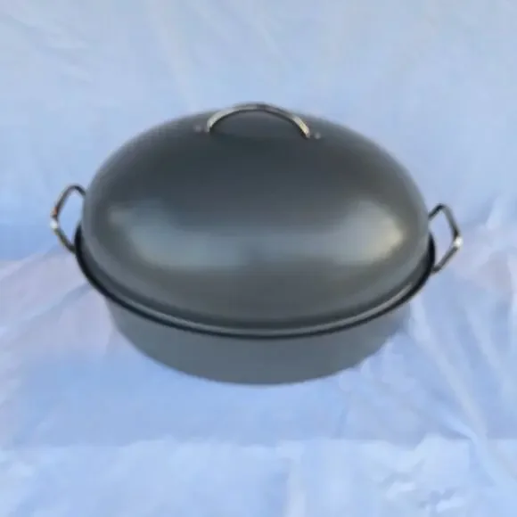 Tools of the Trade Dome Roaster 17" x 14" x 13" - Picture 10 of 16